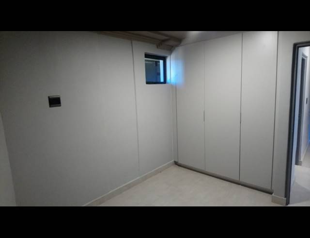 2 BEDROOM APARTMENT FOR SALE IN UMHLANGA RIDGE